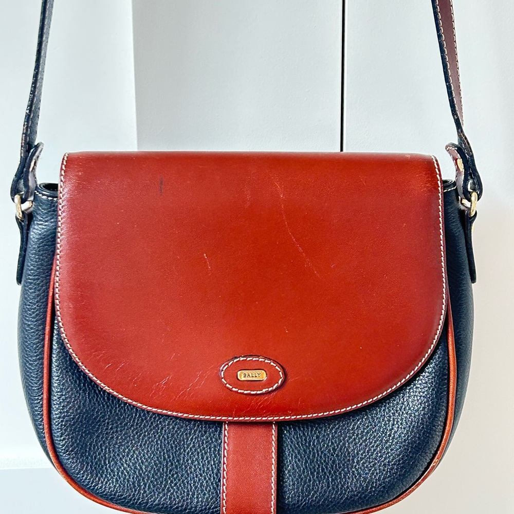 Vintage Bally saddle-style leather bag